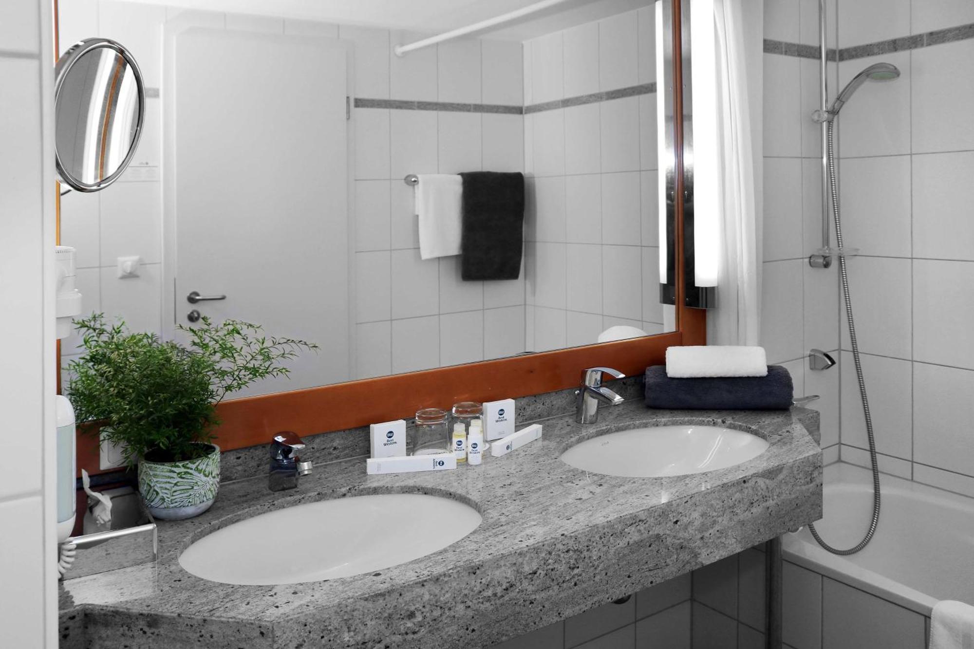 Best Western Hotel Halle-메르제부르크 외부 사진